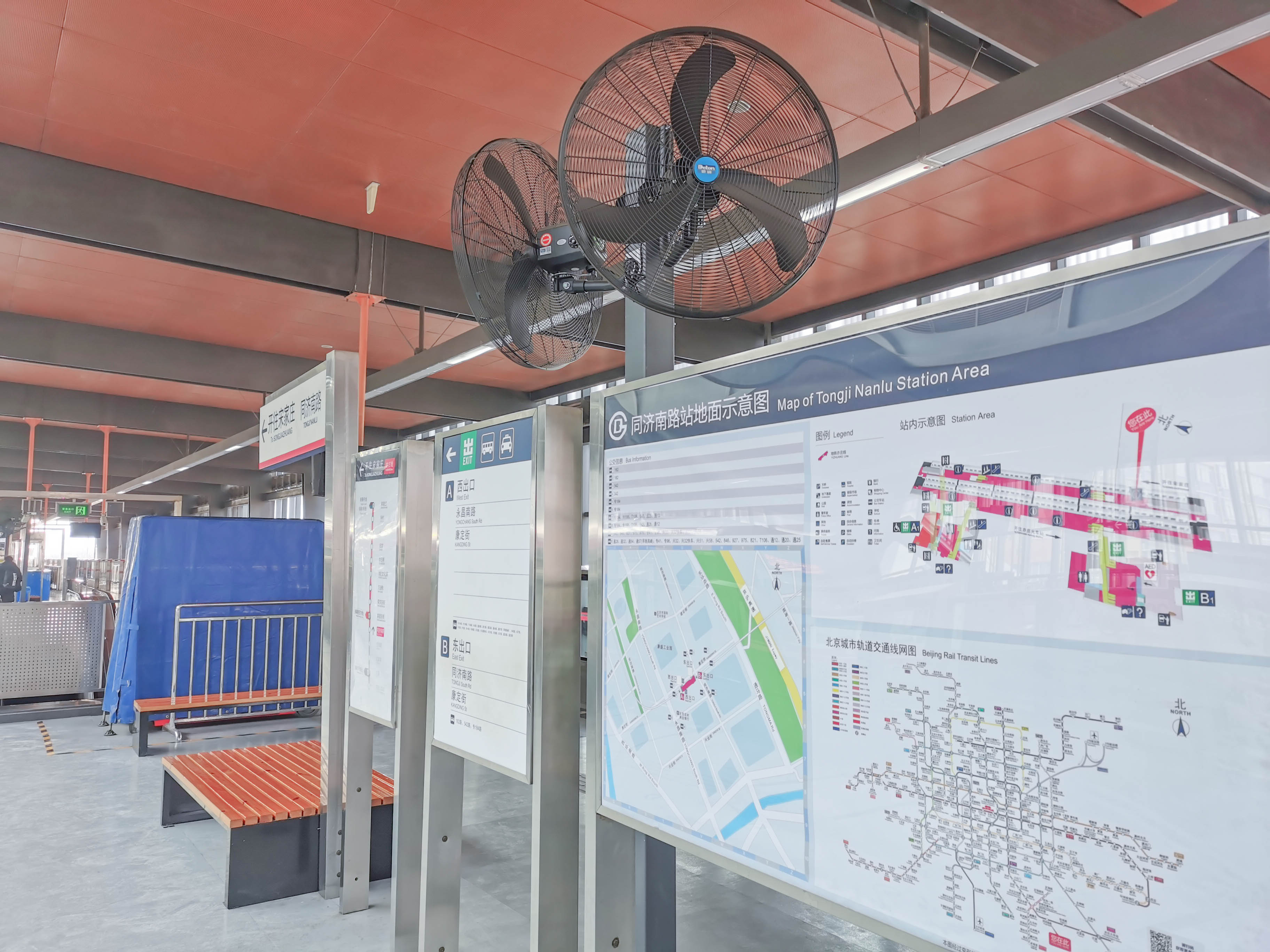 ���I�L��